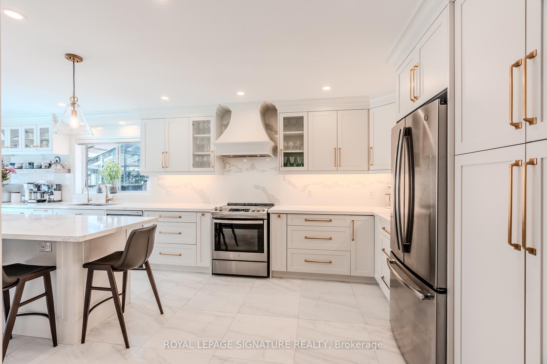 Photo 4 of 9 Humbershed Crescent, Caledon, Bolton West — HOMEH