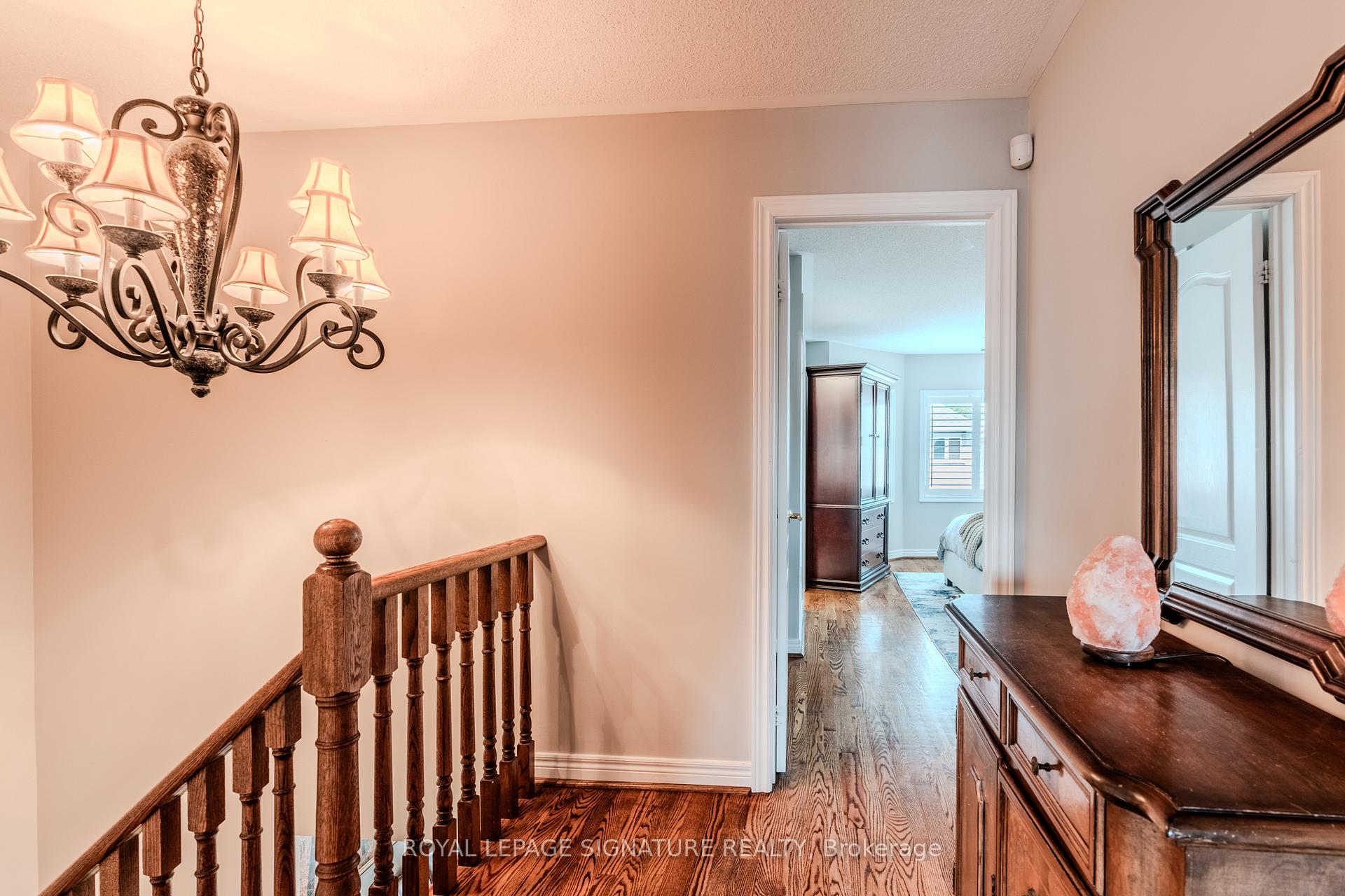 Photo 11 of 9 Humbershed Crescent, Caledon, Bolton West — HOMEH