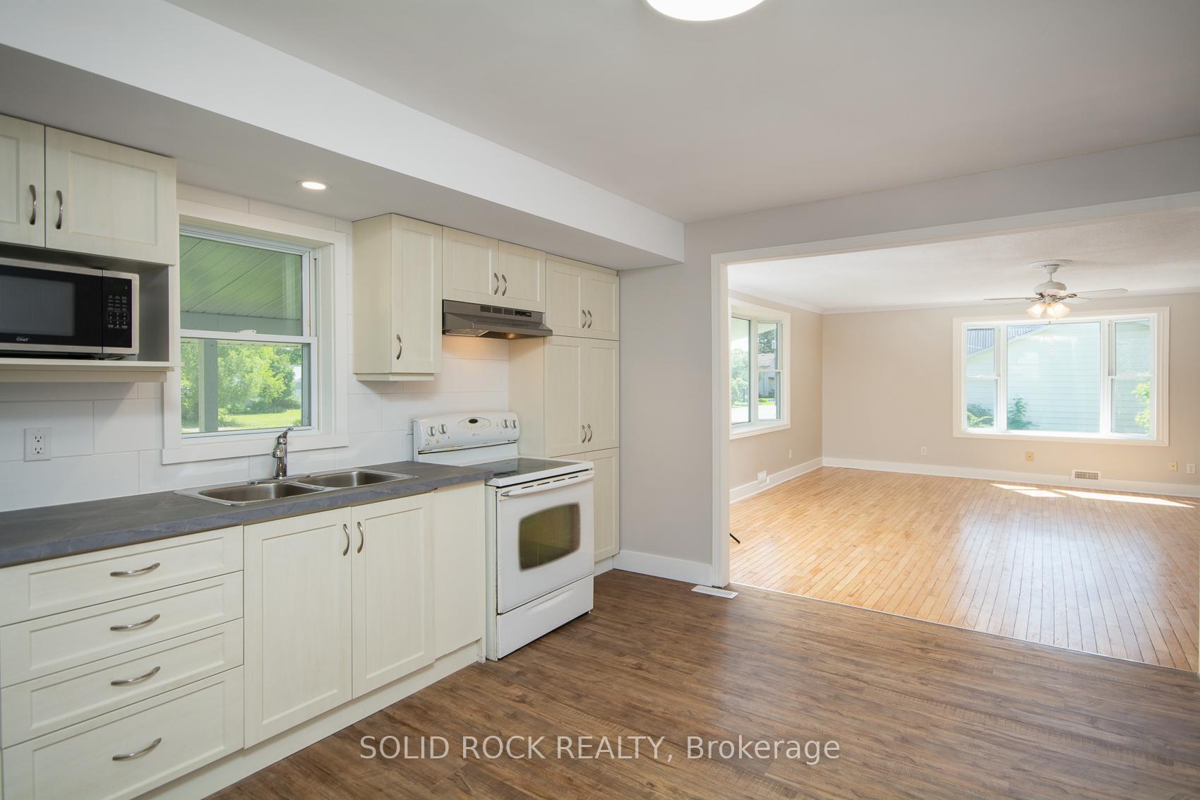 Photo 8 of 3230 Yorks Corners Road, Ottawa, Metcalfe — HOMEH