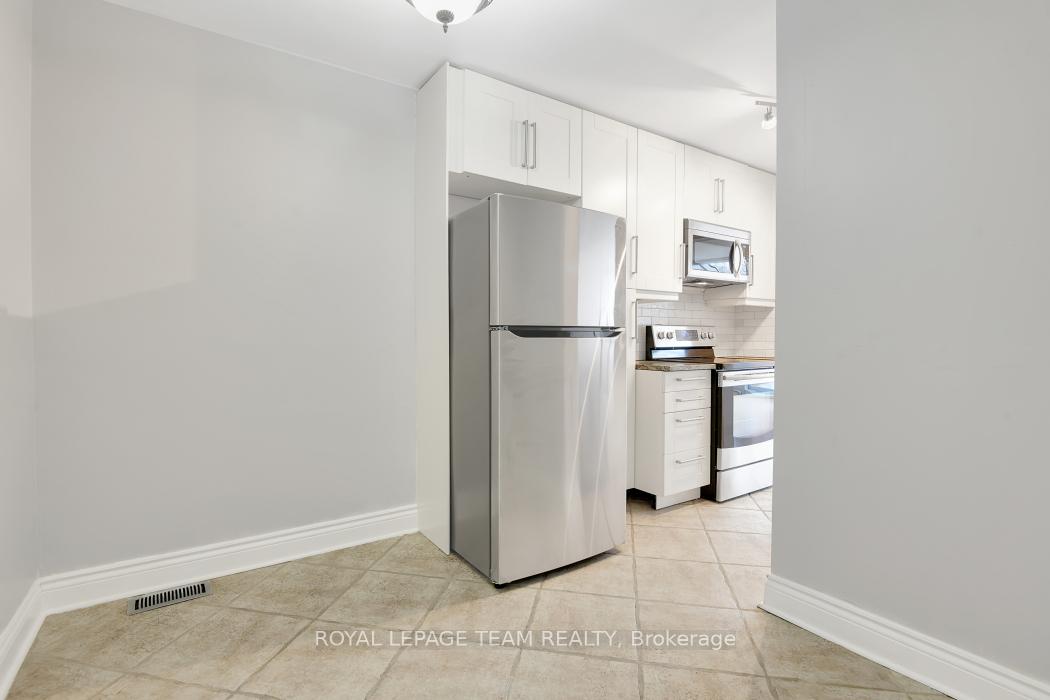 Photo 6 of 55 Hummingbird Crescent W, Ottawa, Barrhaven - Cedargrove/Fraserdale — HOMEH