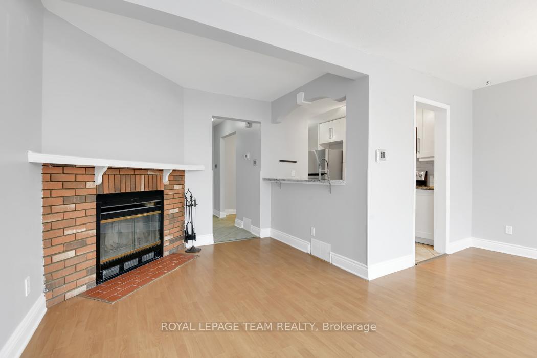 Photo 10 of 55 Hummingbird Crescent W, Ottawa, Barrhaven - Cedargrove/Fraserdale — HOMEH