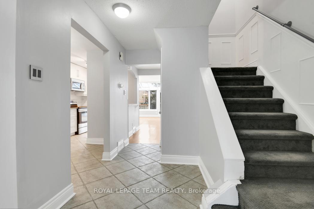 Photo 13 of 55 Hummingbird Crescent W, Ottawa, Barrhaven - Cedargrove/Fraserdale — HOMEH