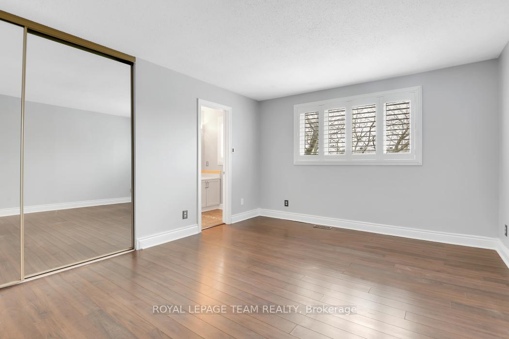 Photo 16 of 55 Hummingbird Crescent W, Ottawa, Barrhaven - Cedargrove/Fraserdale — HOMEH