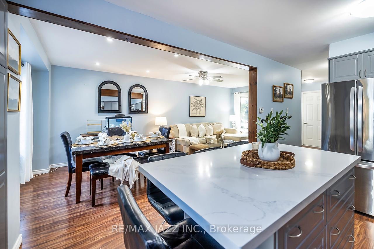 Photo 4 of 53 Vail Meadows Crescent, Clarington, Bowmanville — HOMEH