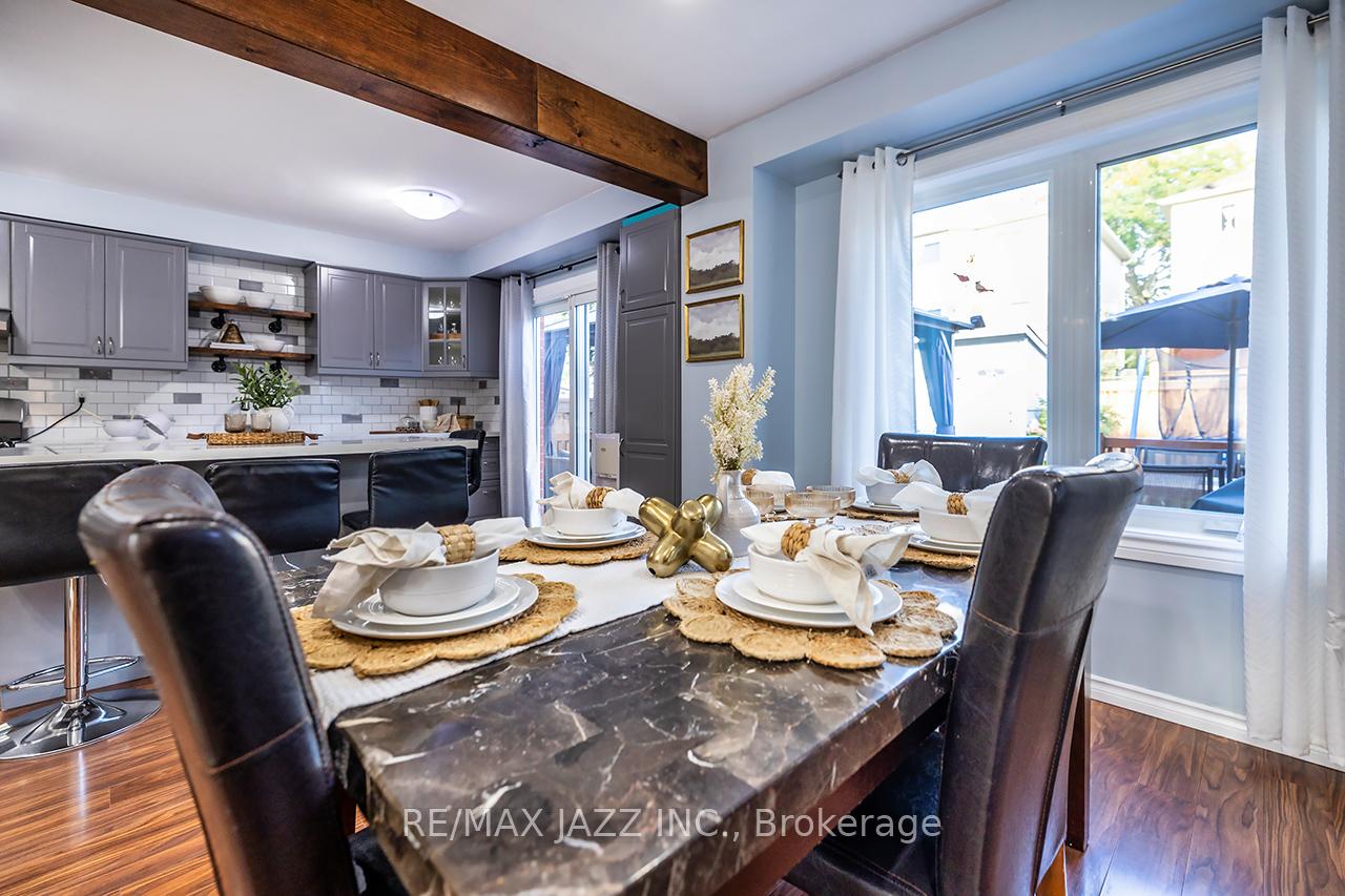 Photo 5 of 53 Vail Meadows Crescent, Clarington, Bowmanville — HOMEH