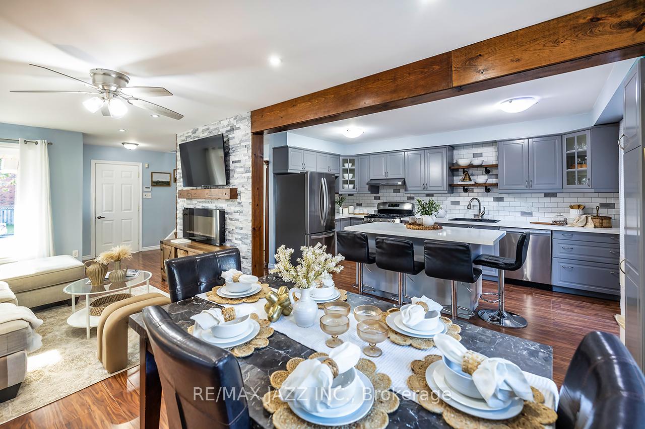 Photo 6 of 53 Vail Meadows Crescent, Clarington, Bowmanville — HOMEH