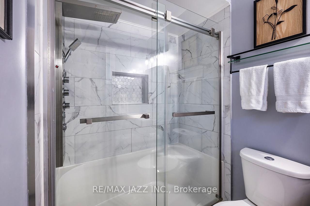 Photo 14 of 53 Vail Meadows Crescent, Clarington, Bowmanville — HOMEH