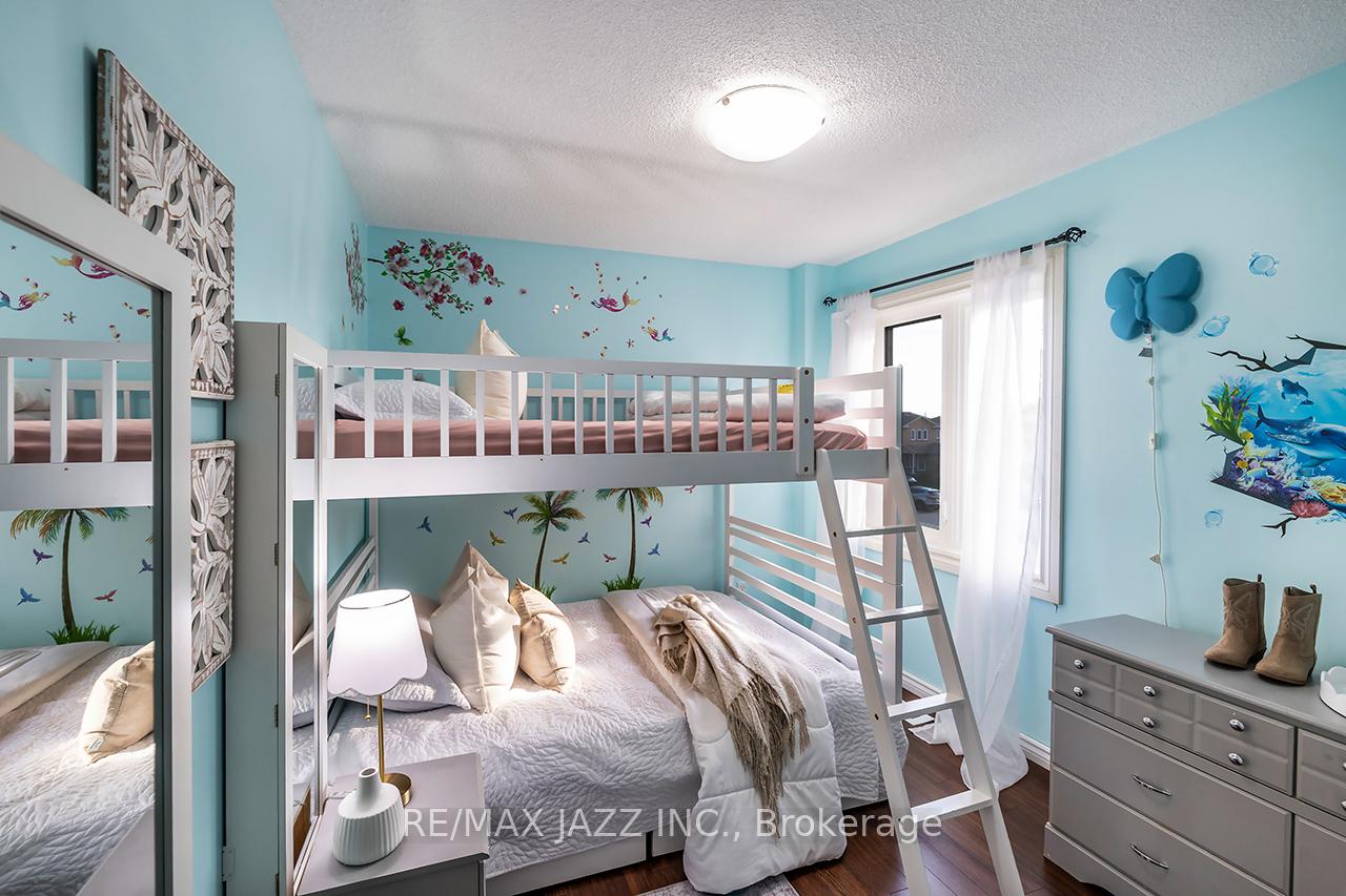 Photo 16 of 53 Vail Meadows Crescent, Clarington, Bowmanville — HOMEH