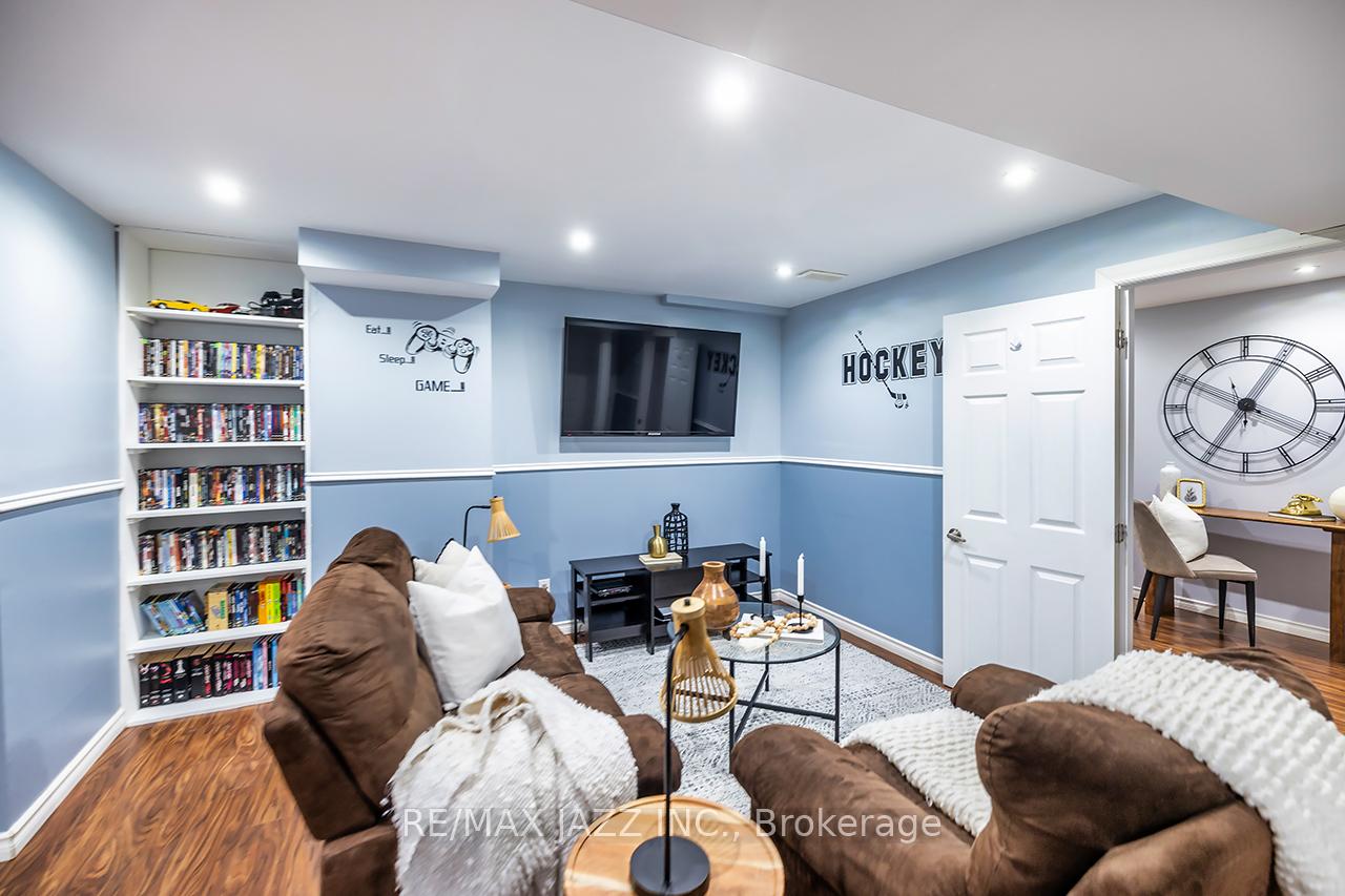 Photo 20 of 53 Vail Meadows Crescent, Clarington, Bowmanville — HOMEH