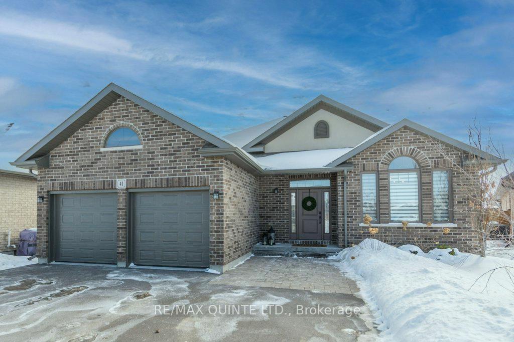 Photo 1 of 41 Covington Crescent, Belleville, Thurlow Ward — HOMEH