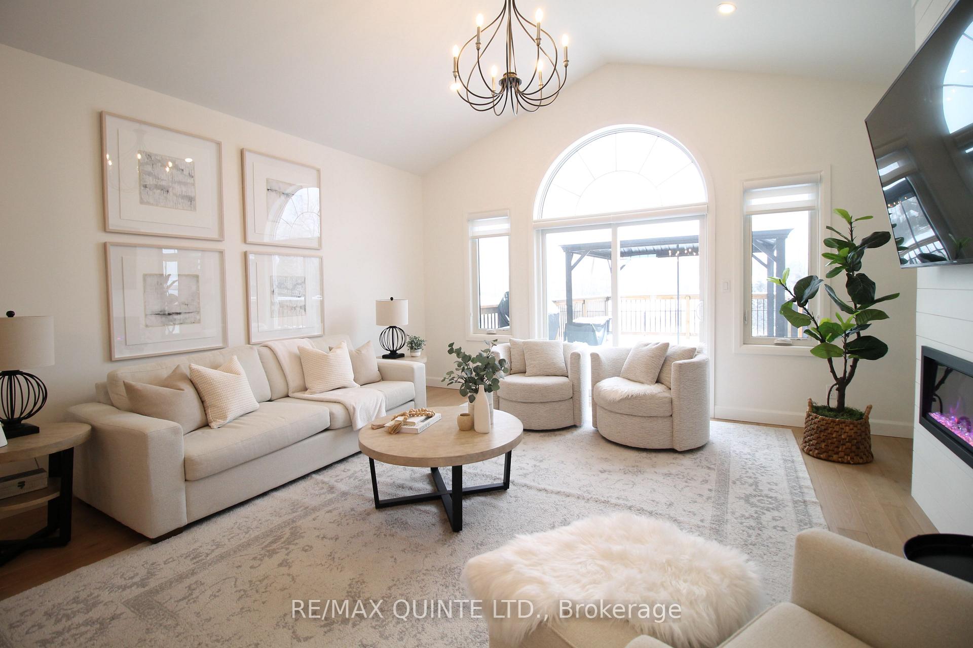 Photo 14 of 41 Covington Crescent, Belleville, Thurlow Ward — HOMEH