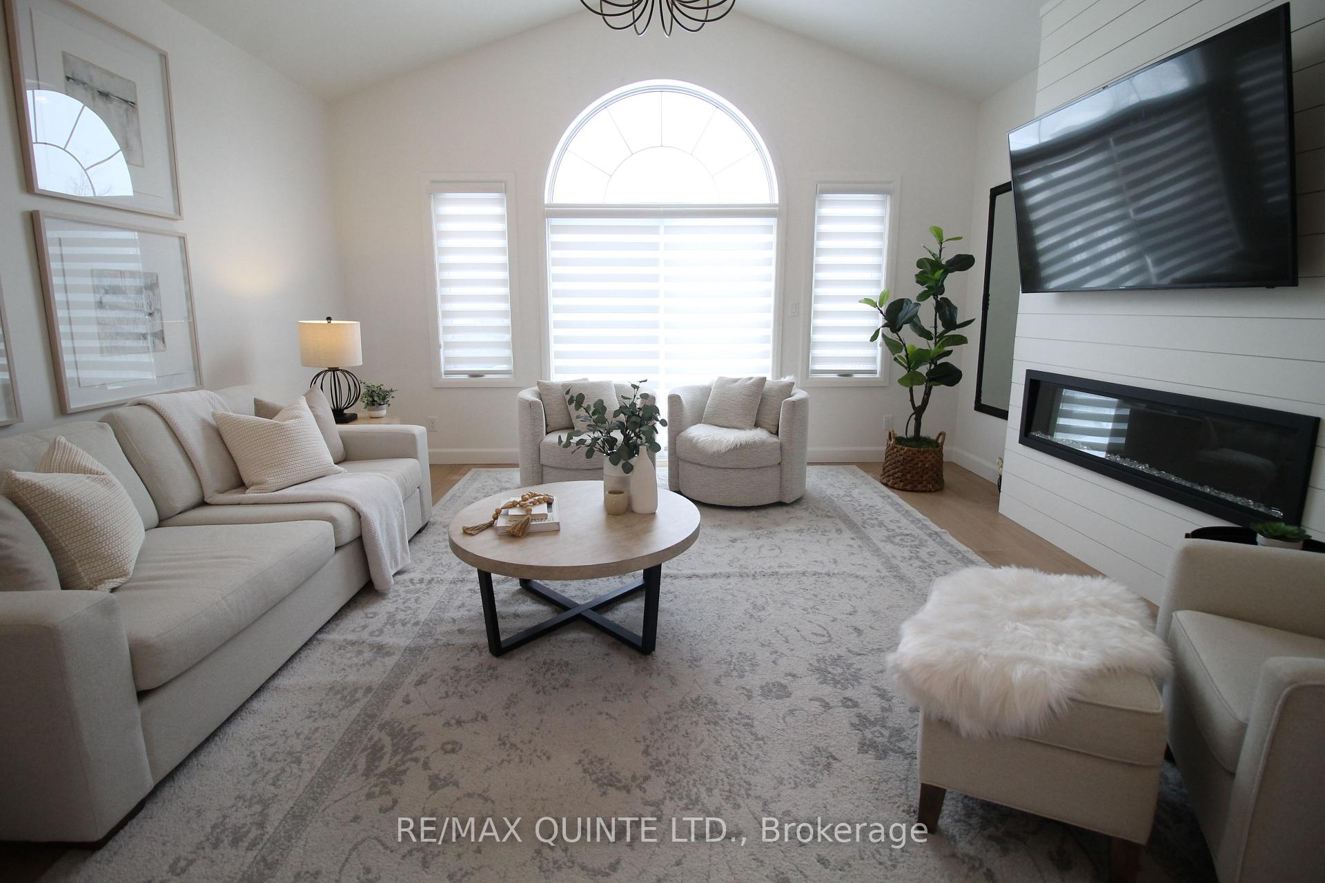 Photo 15 of 41 Covington Crescent, Belleville, Thurlow Ward — HOMEH