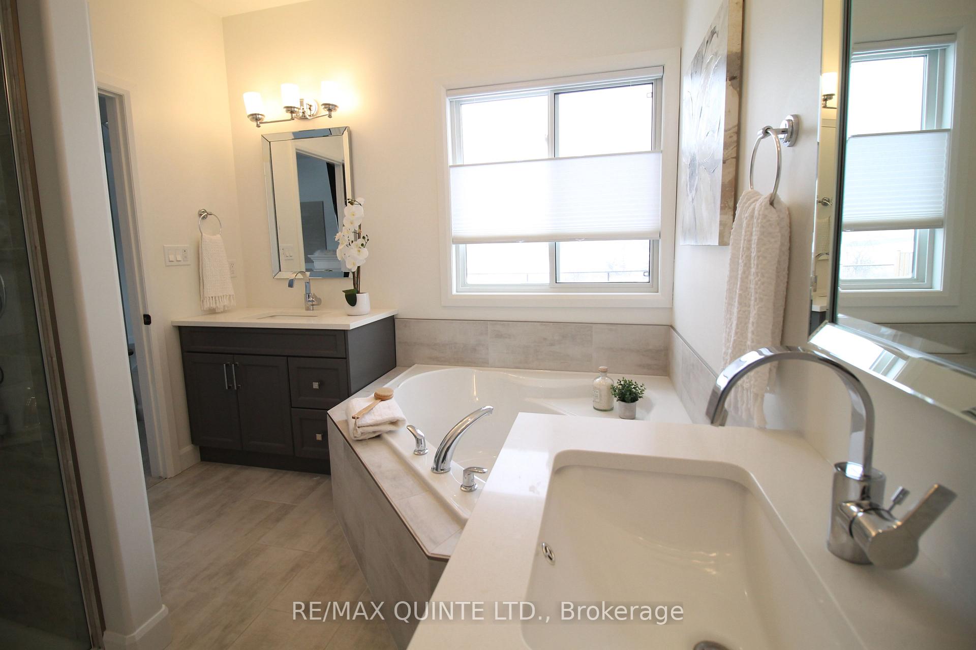 Photo 20 of 41 Covington Crescent, Belleville, Thurlow Ward — HOMEH