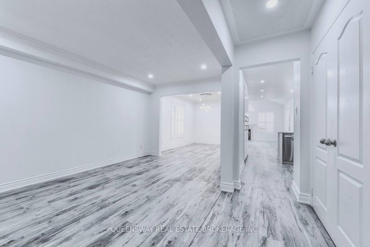 Photo 7 of 12 Dandelion Road, Brampton, Sandringham-Wellington — HOMEH