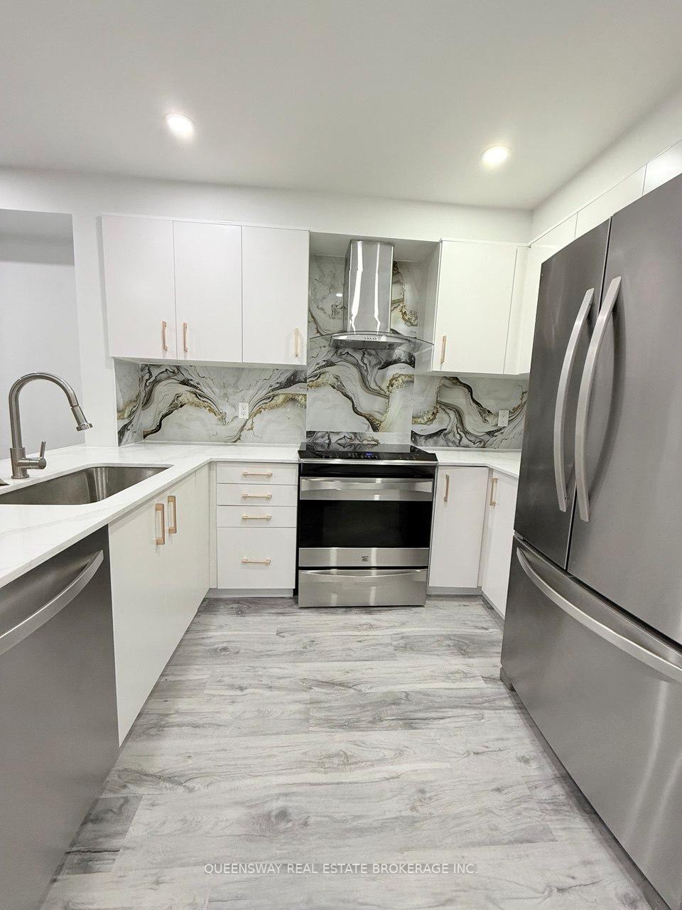 Photo 10 of 12 Dandelion Road, Brampton, Sandringham-Wellington — HOMEH