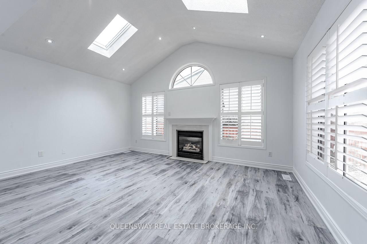 Photo 14 of 12 Dandelion Road, Brampton, Sandringham-Wellington — HOMEH