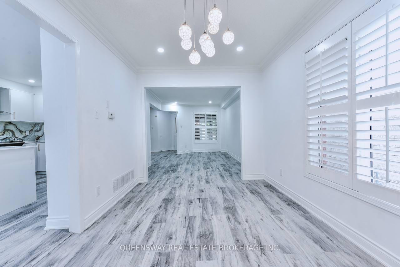 Photo 23 of 12 Dandelion Road, Brampton, Sandringham-Wellington — HOMEH