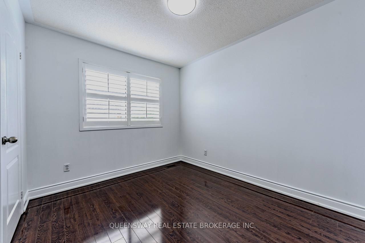 Photo 35 of 12 Dandelion Road, Brampton, Sandringham-Wellington — HOMEH