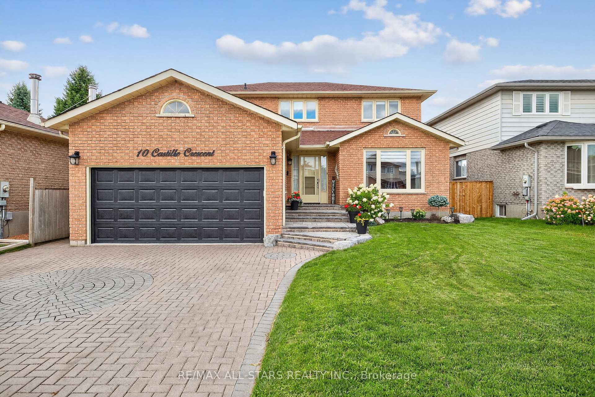 Photo 3 of 10 Castille Crescent, Georgina, Keswick South — HOMEH
