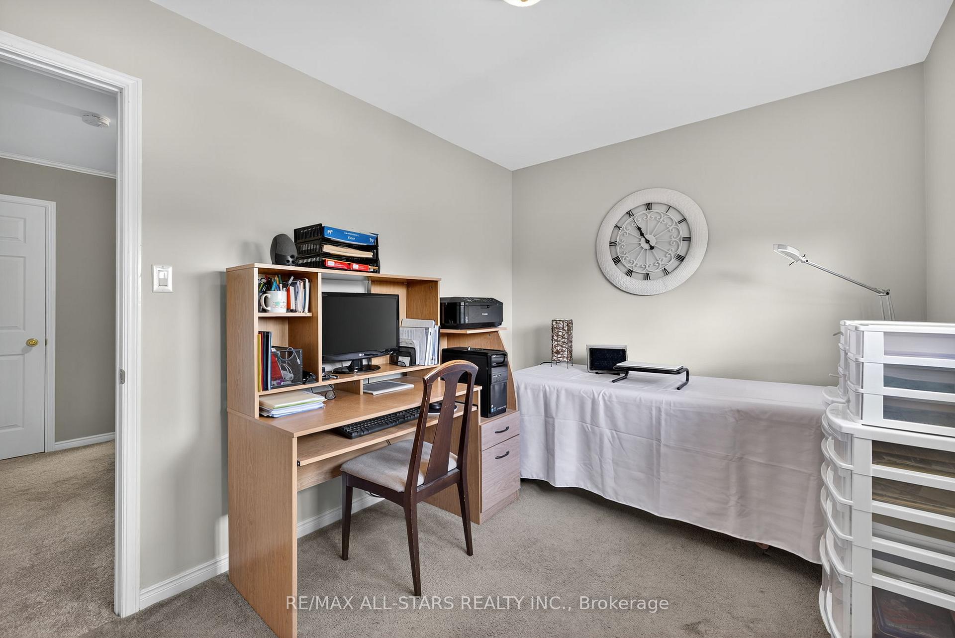 Photo 23 of 10 Castille Crescent, Georgina, Keswick South — HOMEH