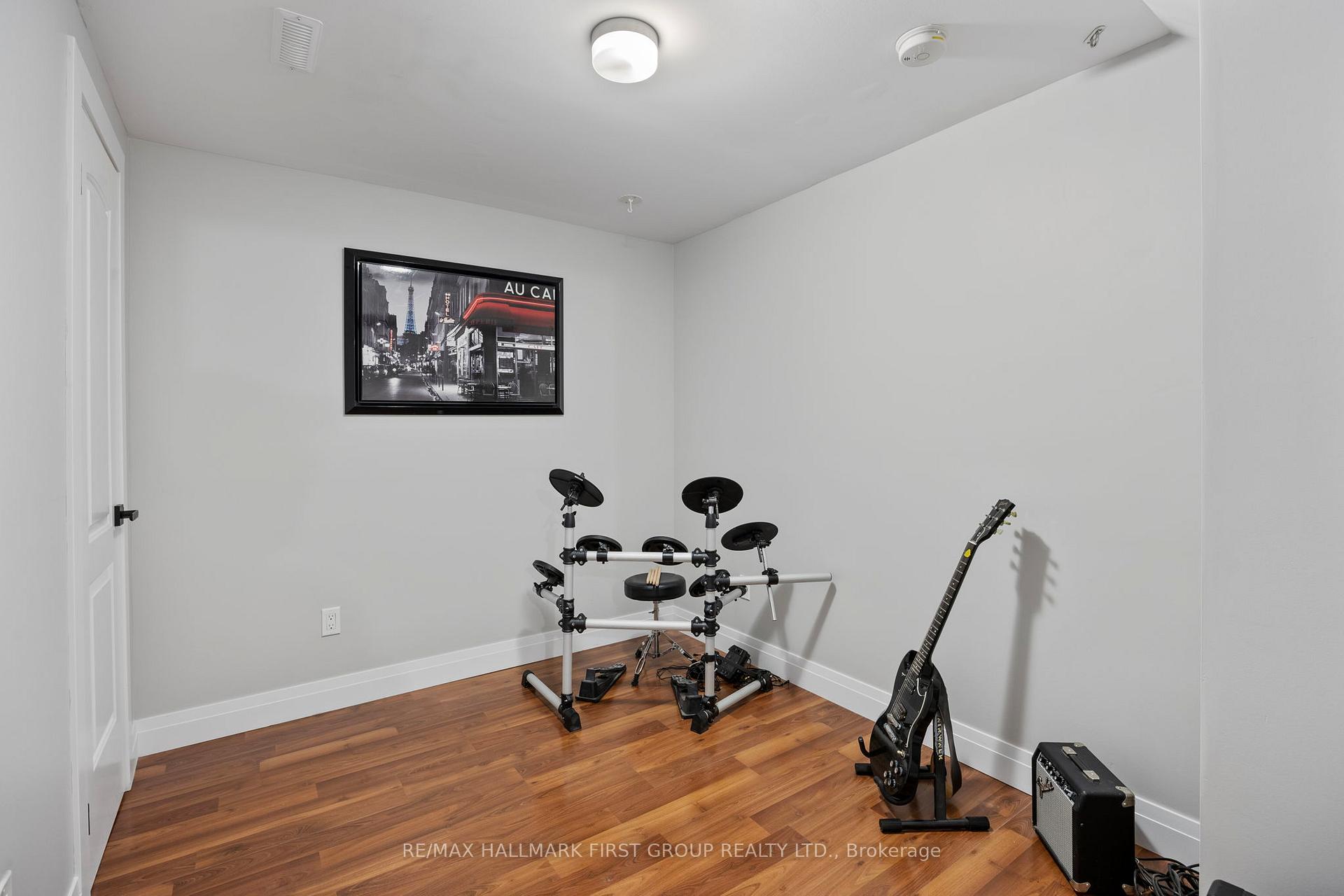 Photo 36 of 111 Clayton Crescent, Clarington, Bowmanville — HOMEH