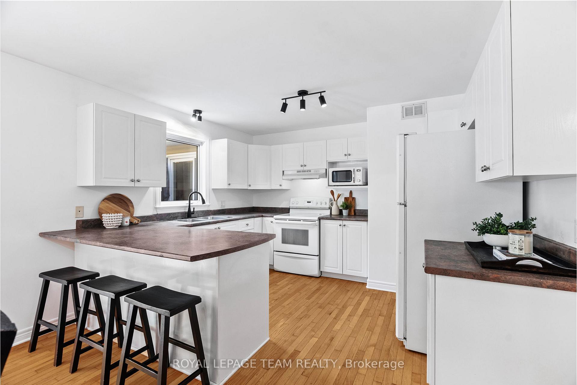 Photo 9 of 3309 Wild Cherry Drive, Ottawa, Osgoode — HOMEH