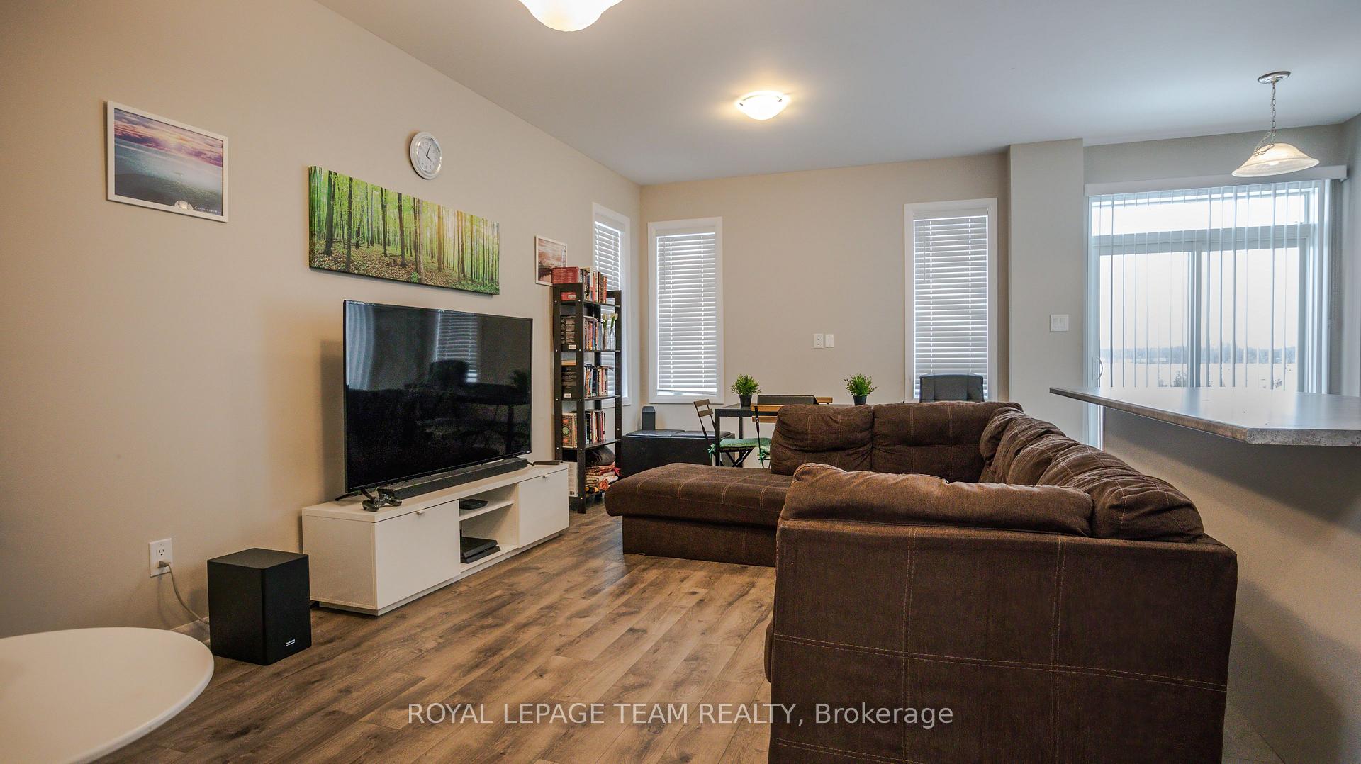 Photo 5 of 103 Aura Avenue, Ottawa, Barrhaven - Heritage Park — HOMEH