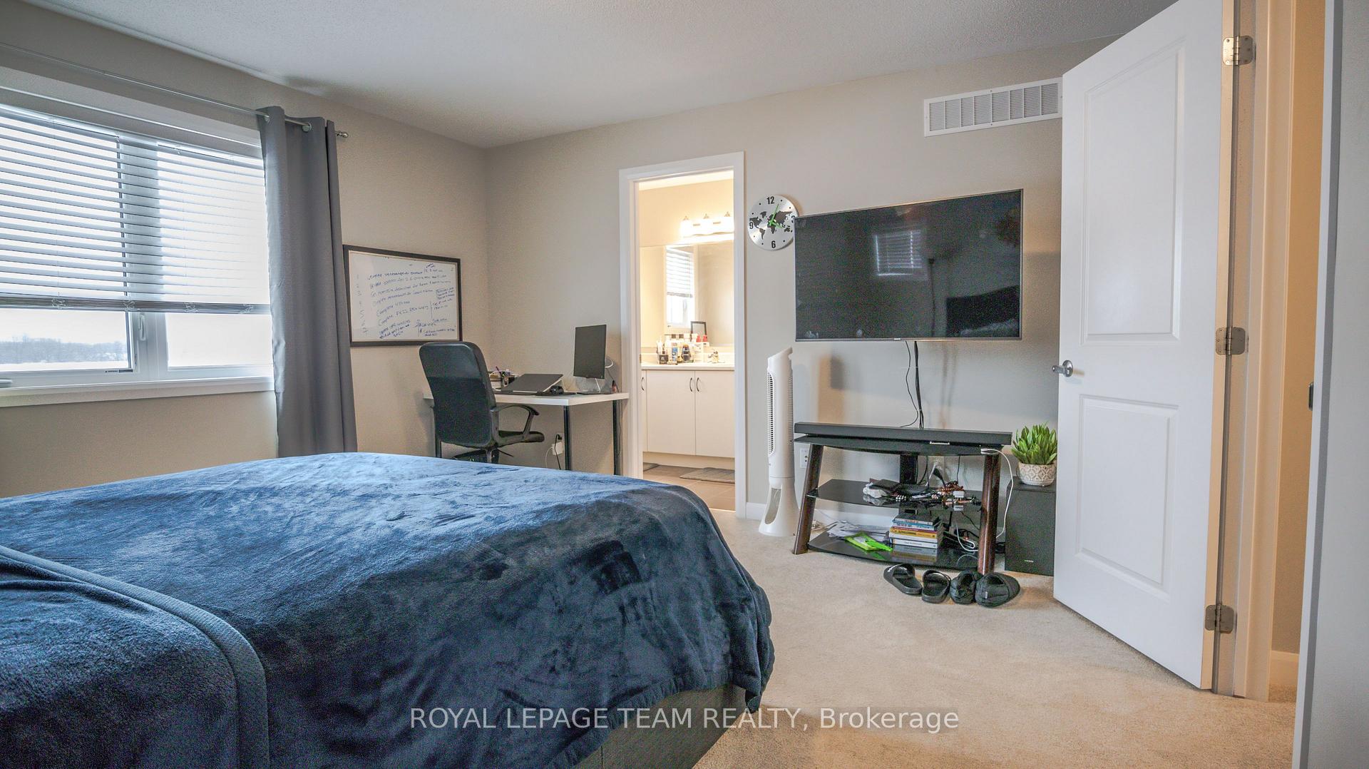 Photo 13 of 103 Aura Avenue, Ottawa, Barrhaven - Heritage Park — HOMEH