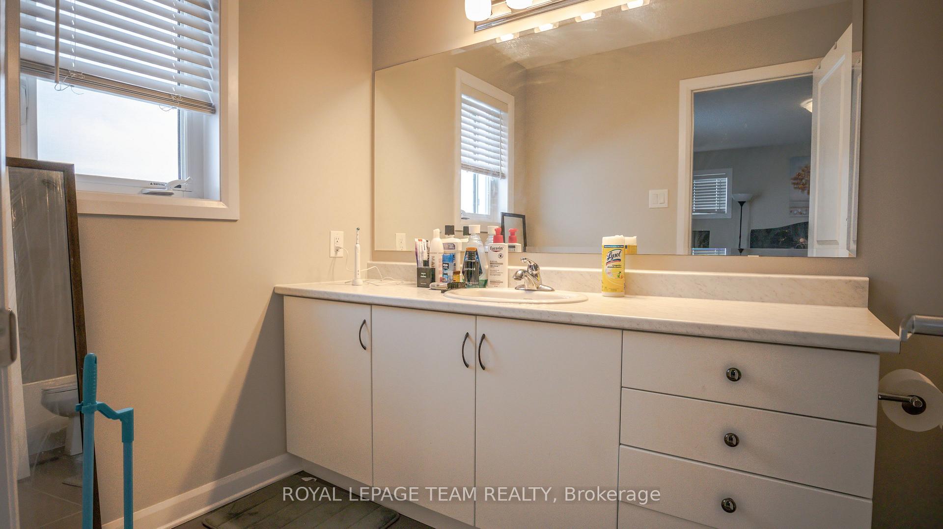 Photo 14 of 103 Aura Avenue, Ottawa, Barrhaven - Heritage Park — HOMEH