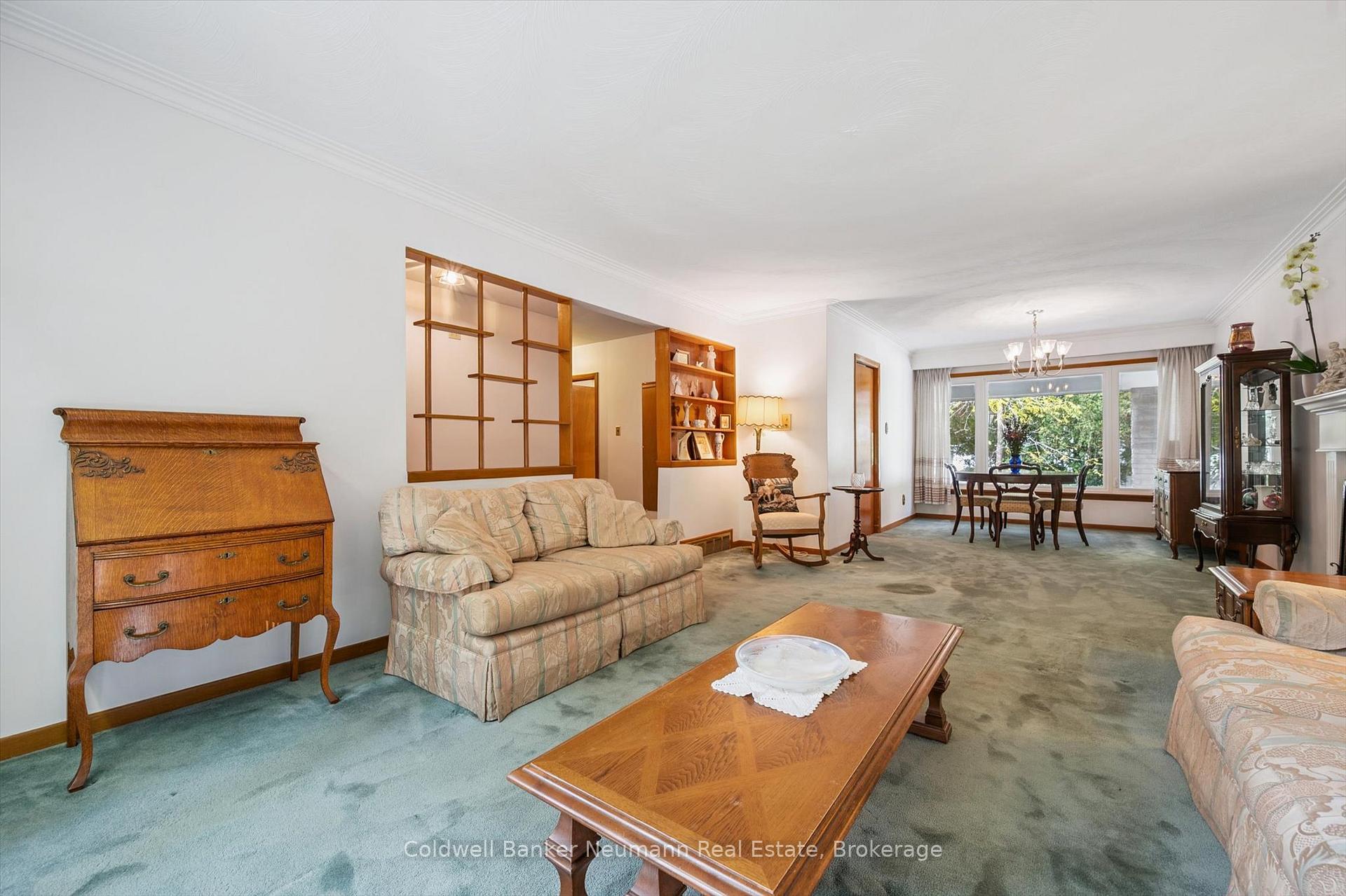 Photo 13 of 25 Oak Street, Guelph, Kortright West — HOMEH