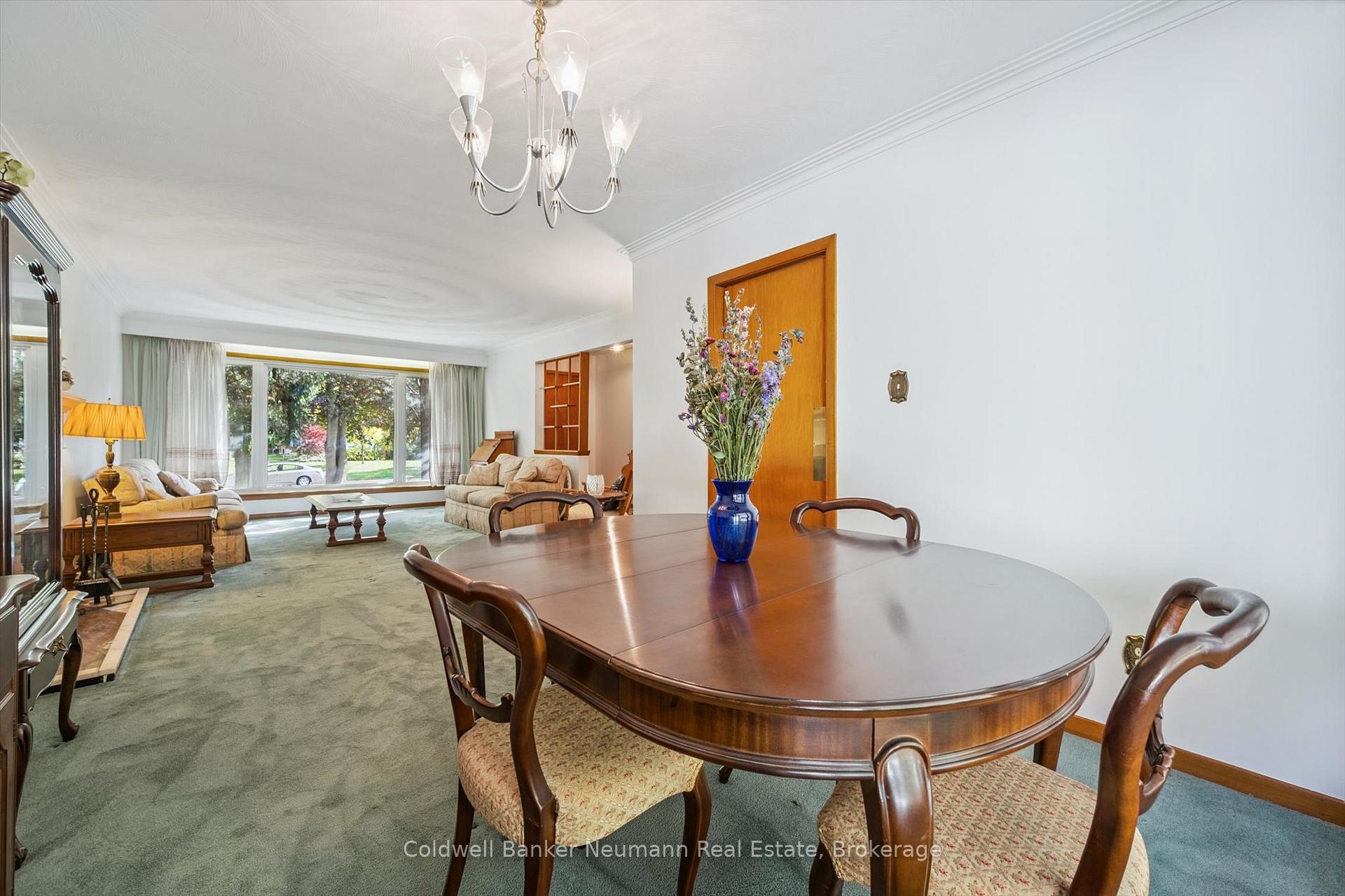 Photo 17 of 25 Oak Street, Guelph, Kortright West — HOMEH