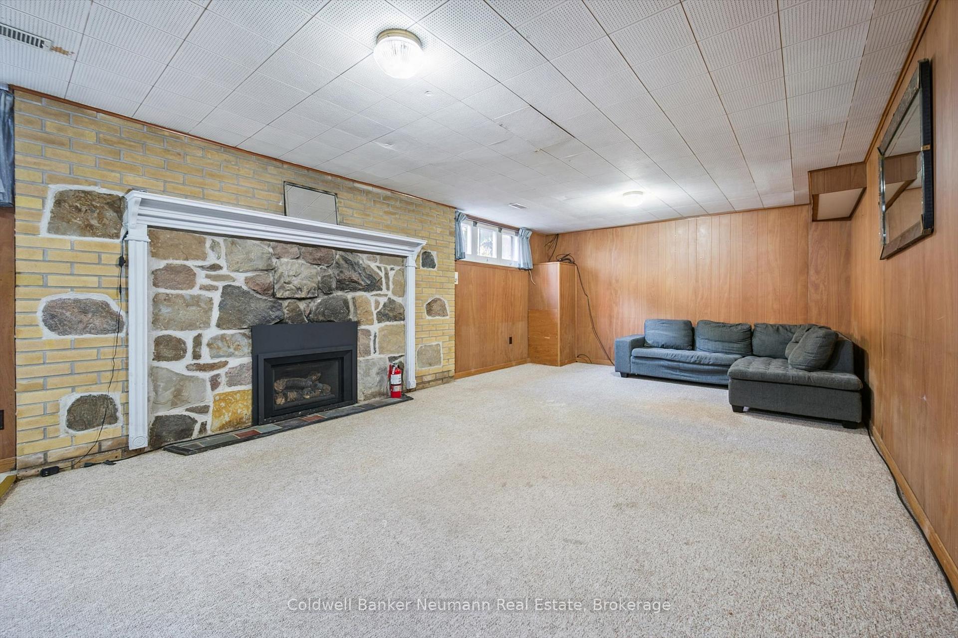 Photo 33 of 25 Oak Street, Guelph, Kortright West — HOMEH