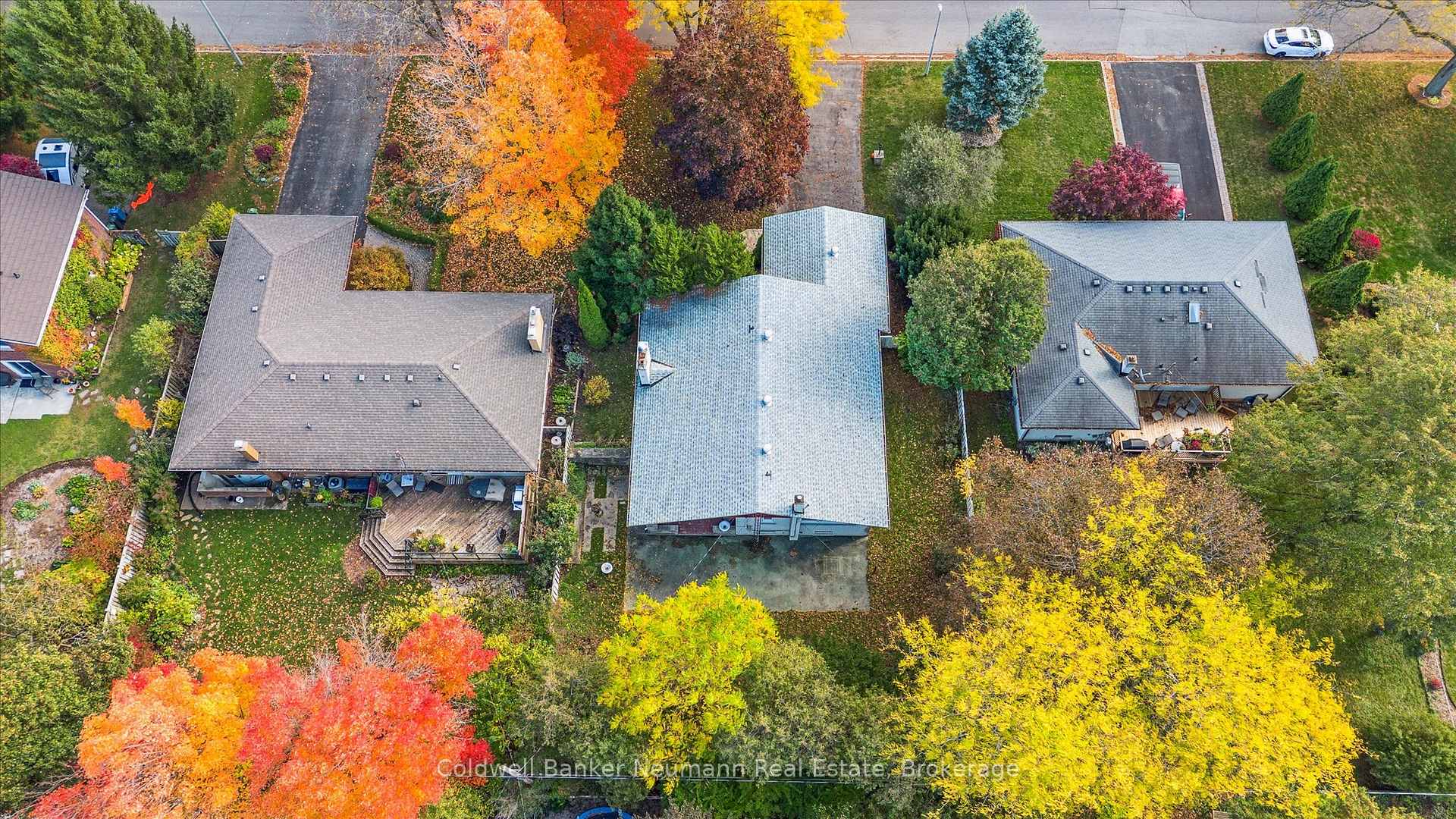 Photo 41 of 25 Oak Street, Guelph, Kortright West — HOMEH