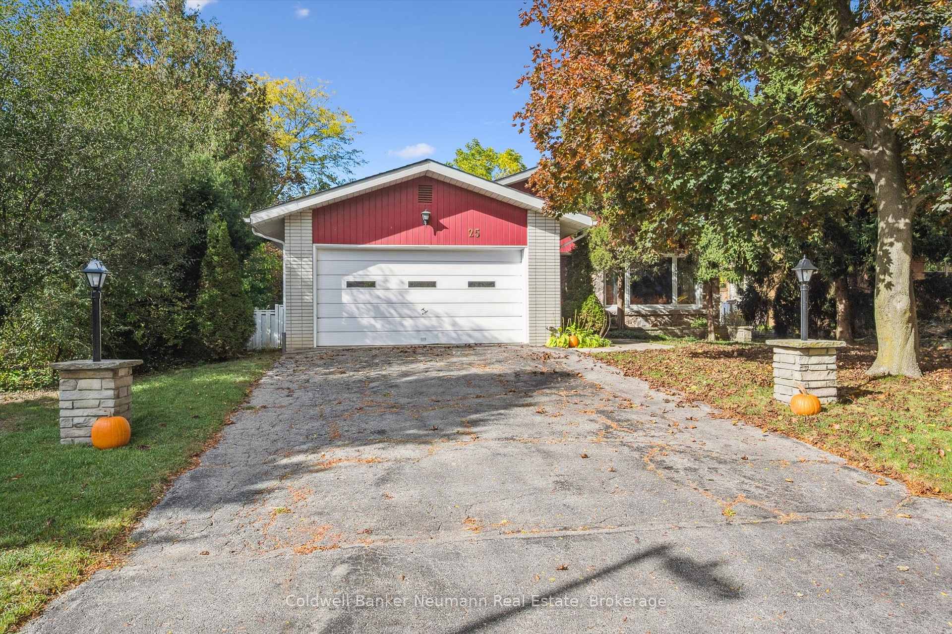Photo 45 of 25 Oak Street, Guelph, Kortright West — HOMEH