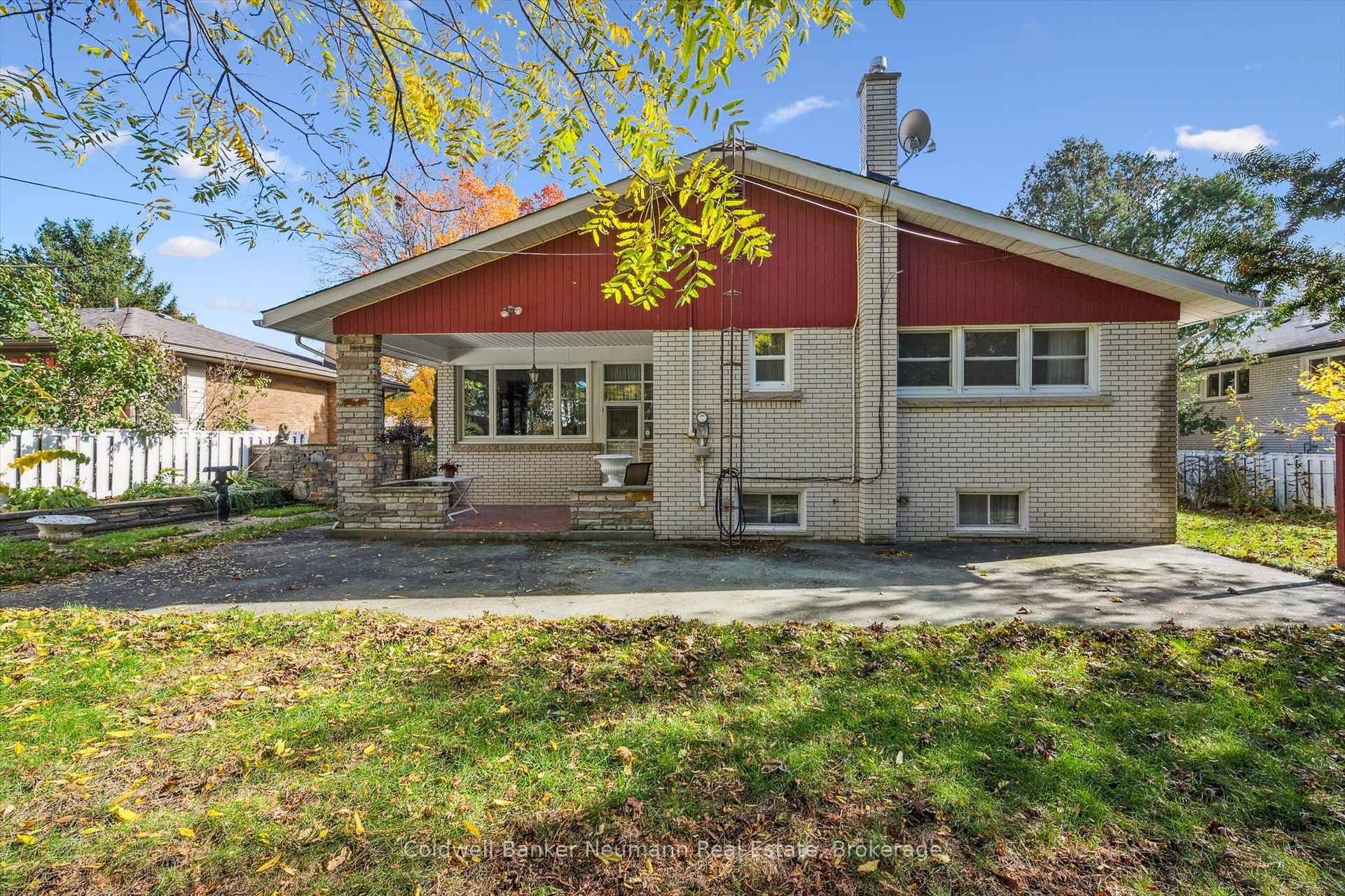 Photo 47 of 25 Oak Street, Guelph, Kortright West — HOMEH
