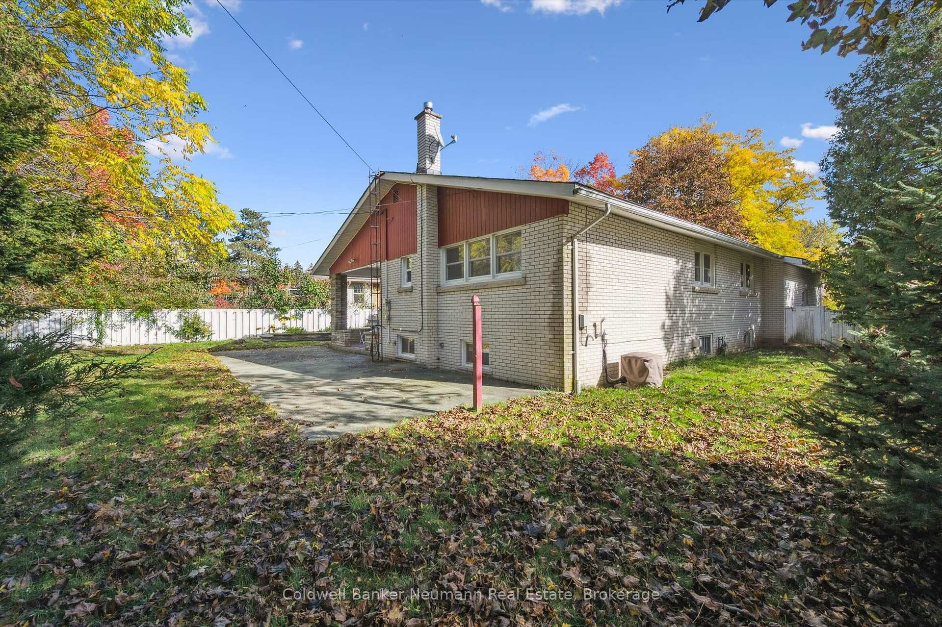 Photo 49 of 25 Oak Street, Guelph, Kortright West — HOMEH