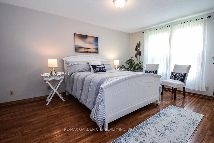 Photo 22 of 631 Mud Street E, Grimsby, Grimsby Escarpment — HOMEH