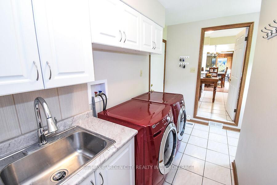 Photo 26 of 631 Mud Street E, Grimsby, Grimsby Escarpment — HOMEH