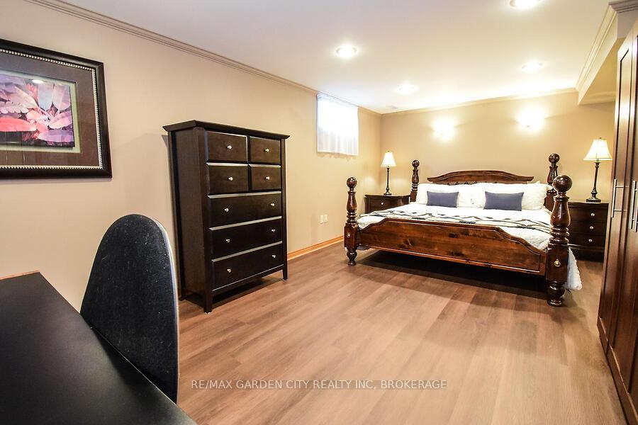 Photo 37 of 631 Mud Street E, Grimsby, Grimsby Escarpment — HOMEH