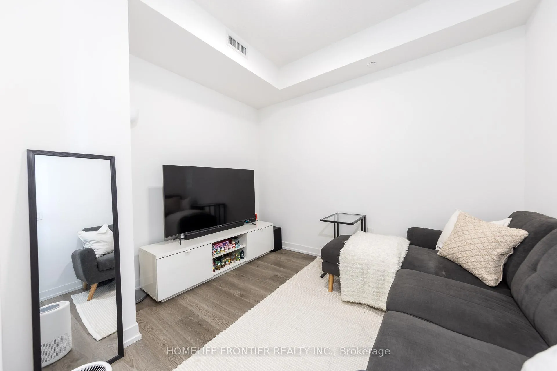 Photo 4 of Unit 4309, 55 Cooper Street, Toronto, Waterfront Communities — HOMEH