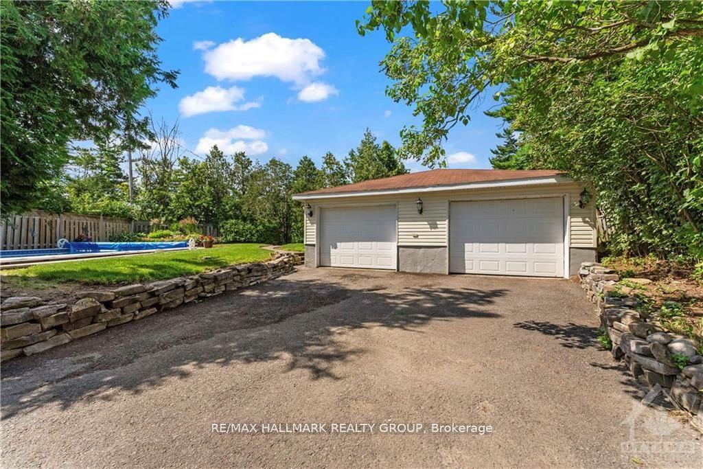 Photo 6 of Unit D, 3332 River Road, Ottawa, Greely — HOMEH