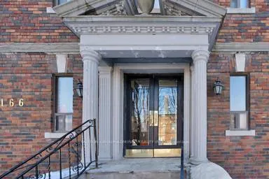 Front of Unit 20, 166 Eastbourne Avenue