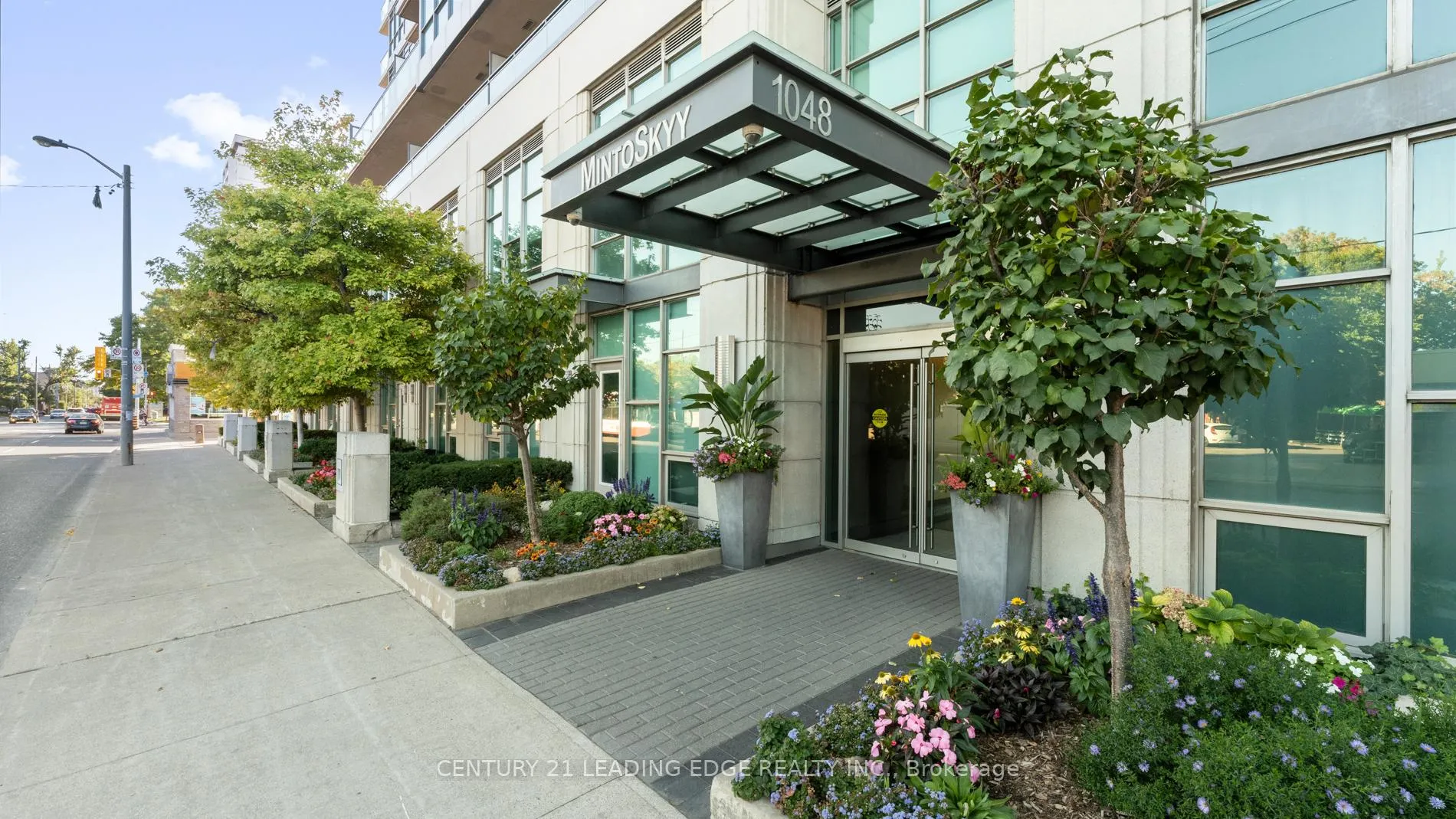 Photo 2 of Unit 1602, 1048 Broadview Avenue, Toronto, Broadview North — HOMEH