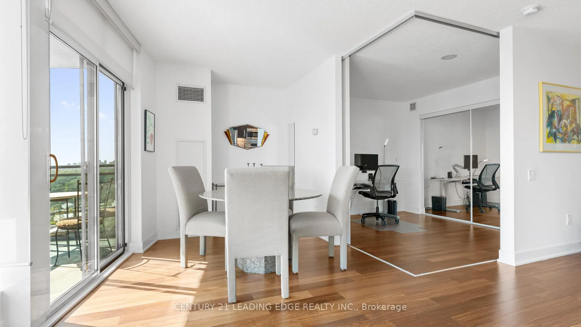 Photo 8 of Unit 1602, 1048 Broadview Avenue, Toronto, Broadview North — HOMEH