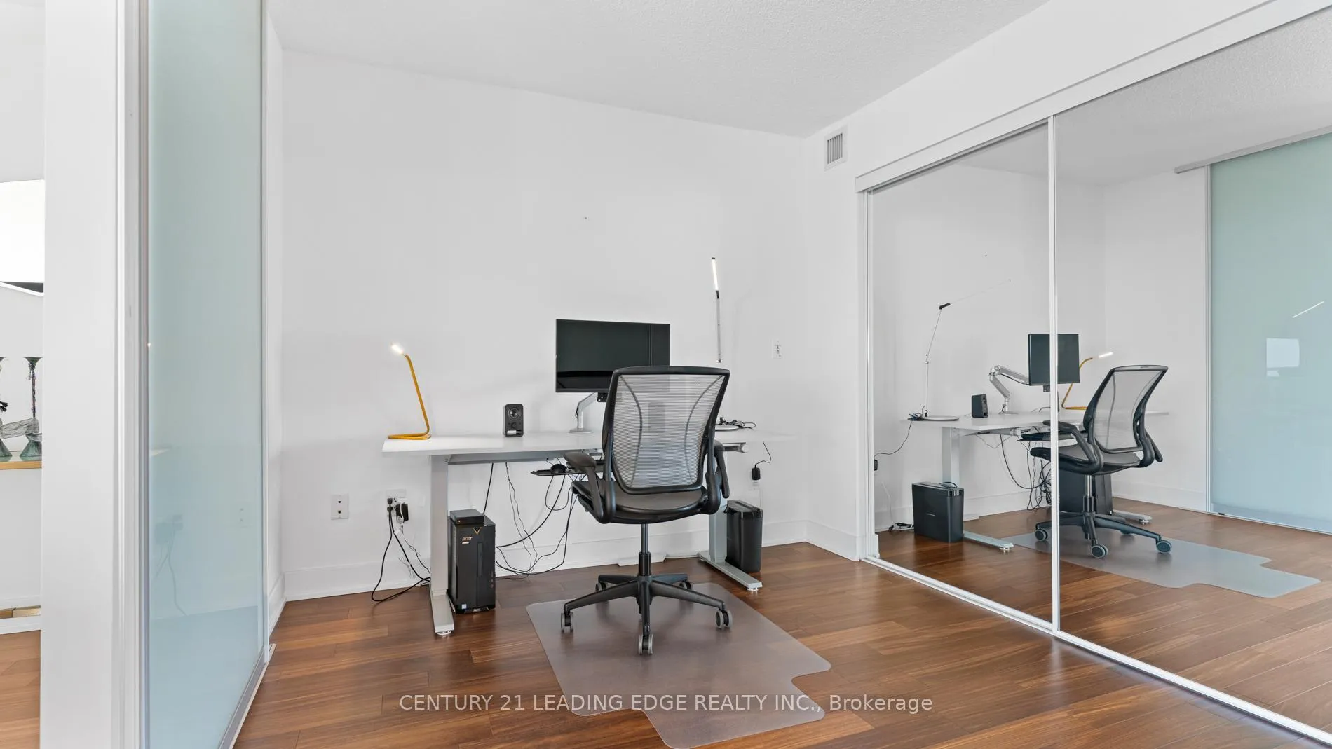 Photo 14 of Unit 1602, 1048 Broadview Avenue, Toronto, Broadview North — HOMEH