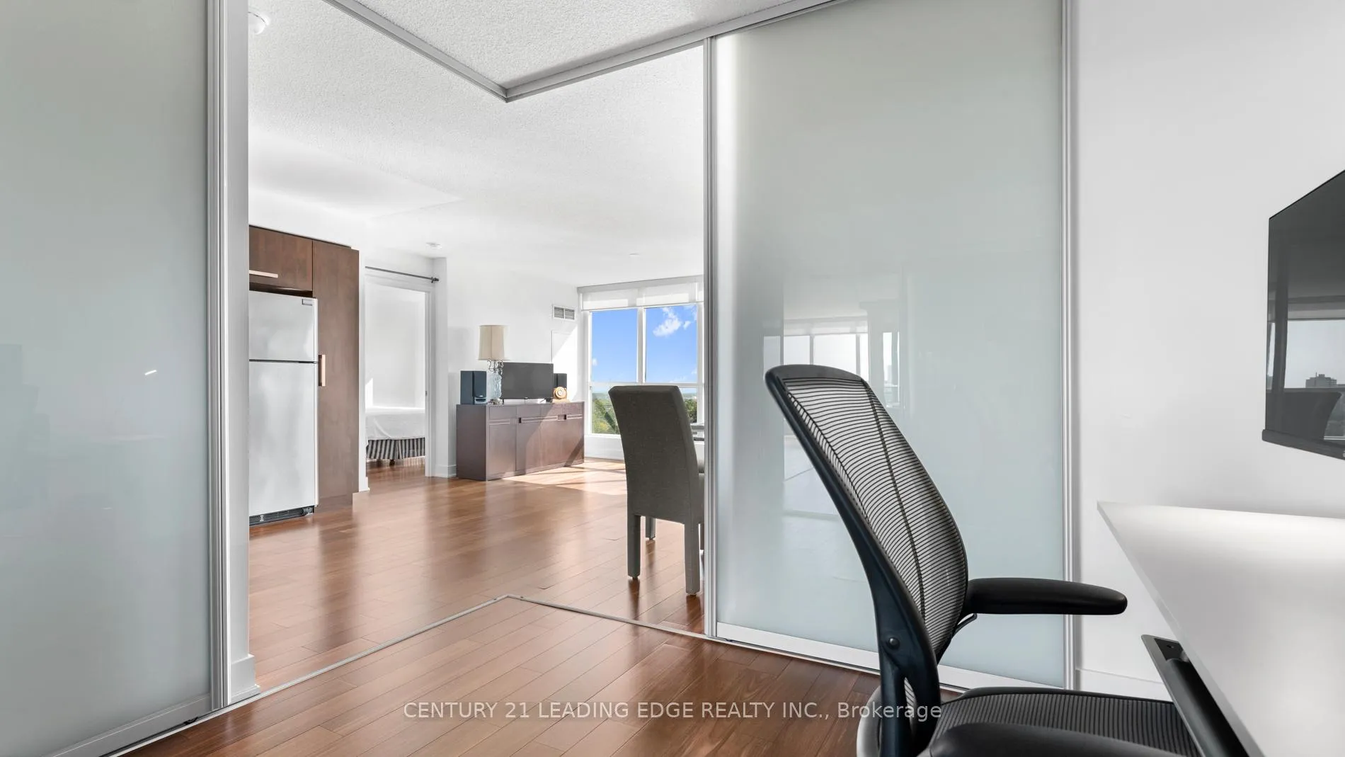 Photo 15 of Unit 1602, 1048 Broadview Avenue, Toronto, Broadview North — HOMEH