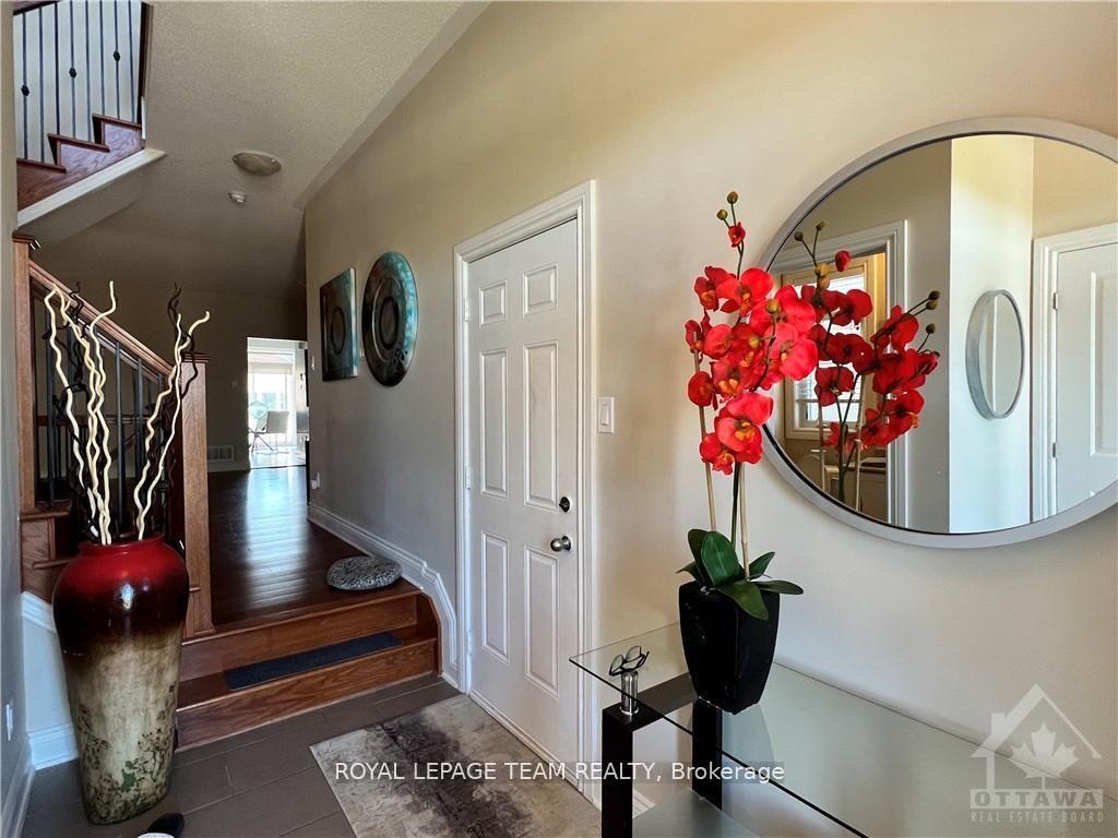 Photo 3 of 116 Maravista Drive, Ottawa, Barrhaven - Cedargrove/Fraserdale — HOMEH