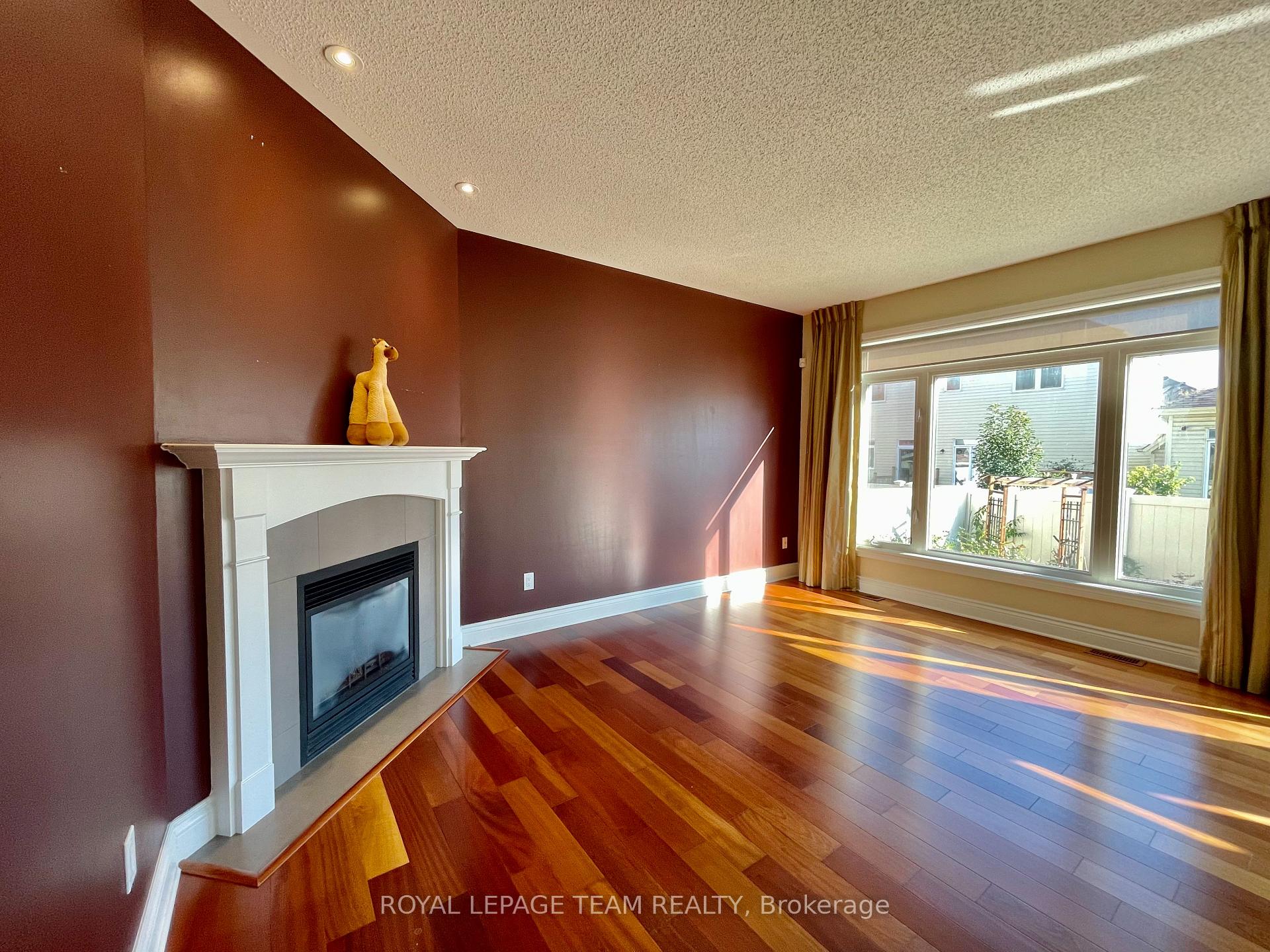 Photo 8 of 116 Maravista Drive, Ottawa, Barrhaven - Cedargrove/Fraserdale — HOMEH