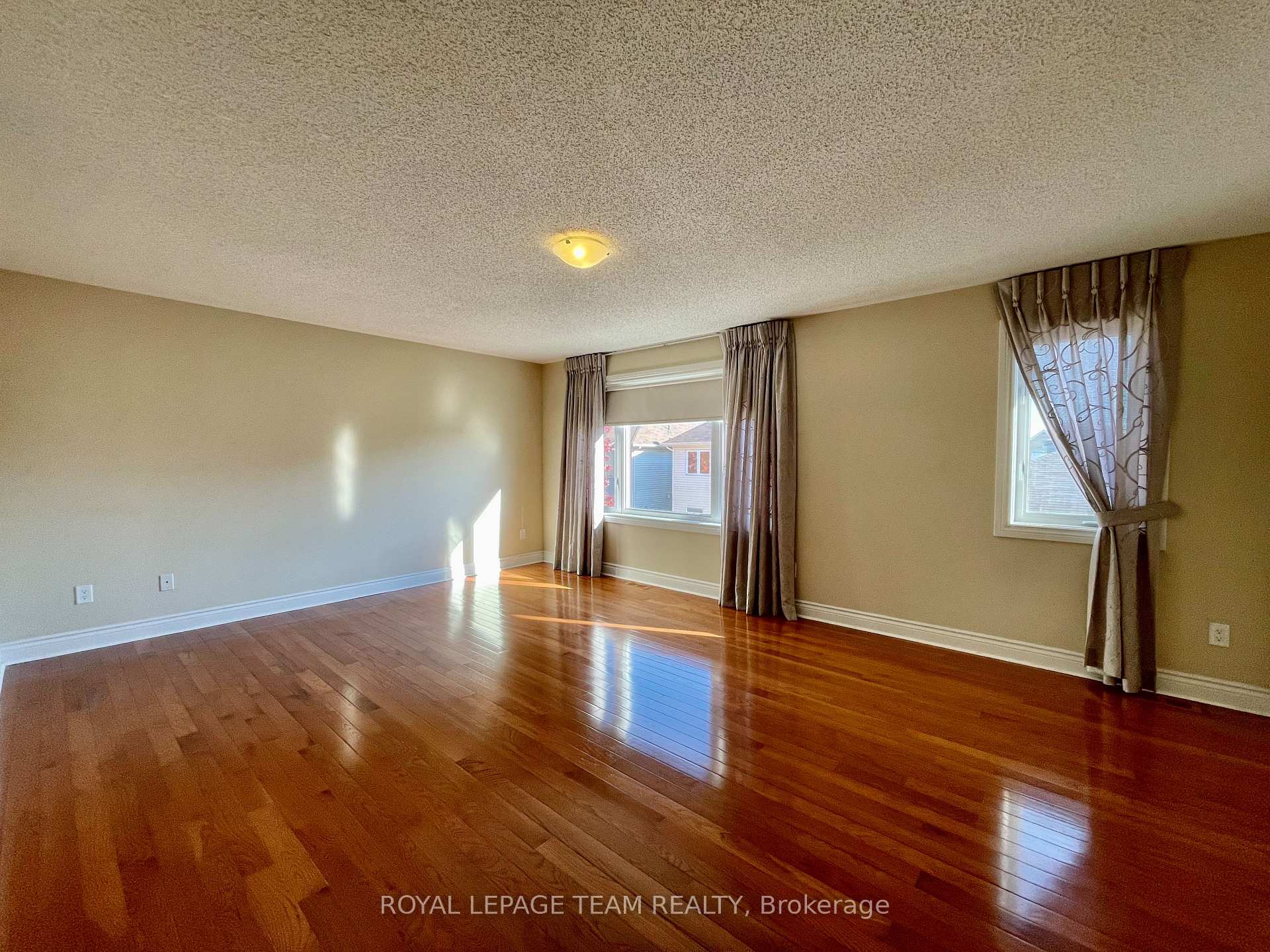 Photo 21 of 116 Maravista Drive, Ottawa, Barrhaven - Cedargrove/Fraserdale — HOMEH