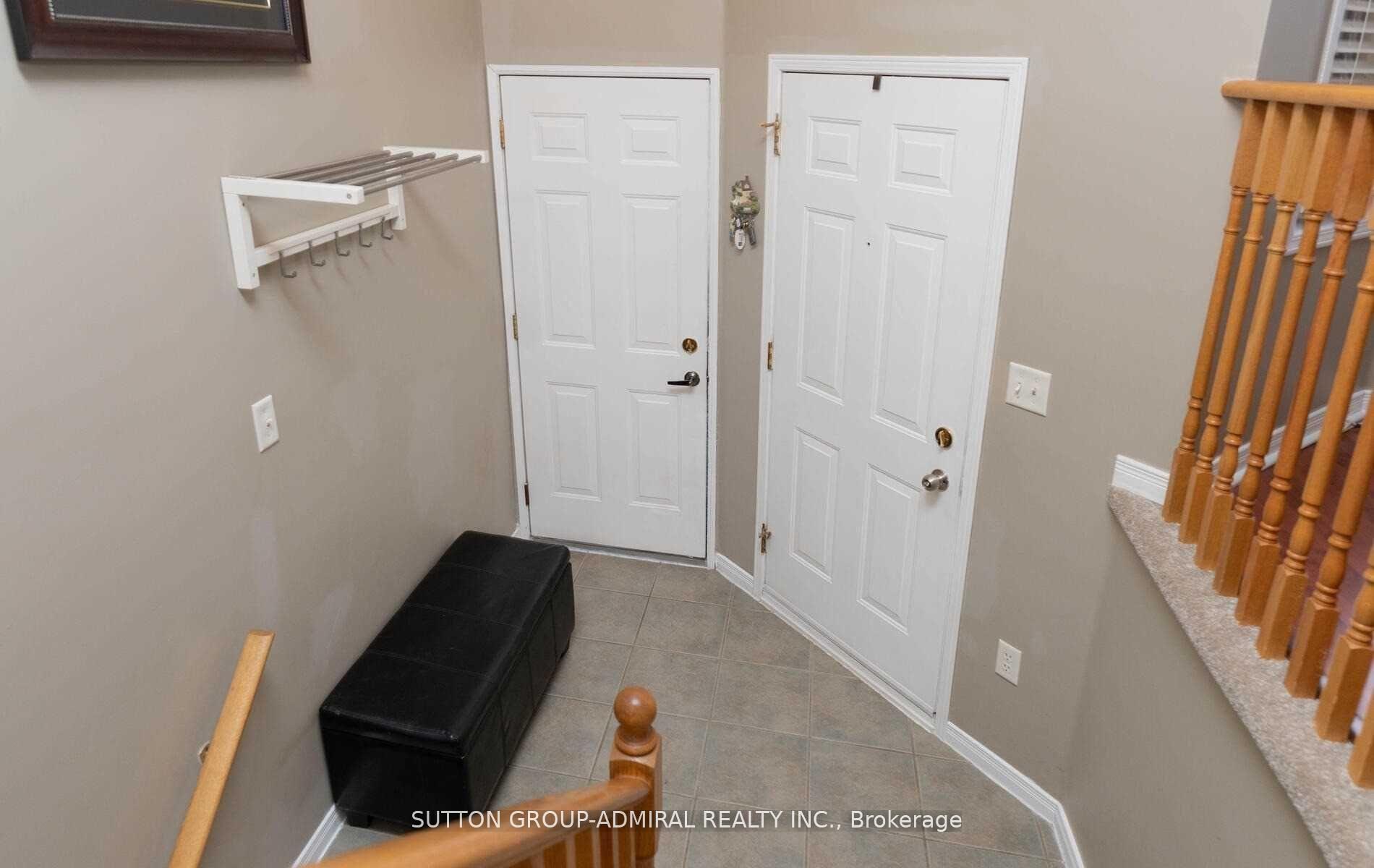 Photo 4 of 199 Country Lane, Barrie, Painswick South — HOMEH